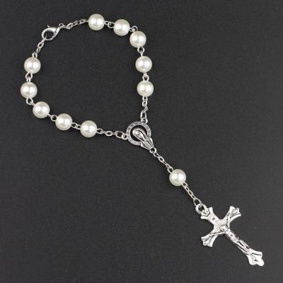 China Fashionable Beads Jesus Rosary Bracelet White Promotion Imitation Beads Cross Religious Bracelet for sale