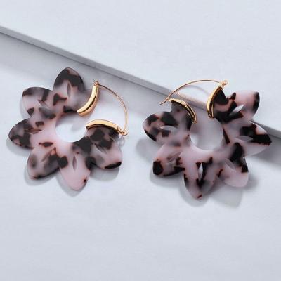 China New Fashion Women Cellulose Acetate Neo-Gothic Leopard Flower Earrings Acrylic Charm Earrings For Party for sale