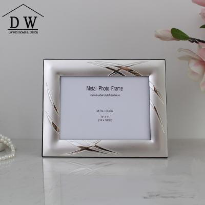 China Europe\North America Art Aluminum Material Photo Frame Overflowed Wide High Quality for sale