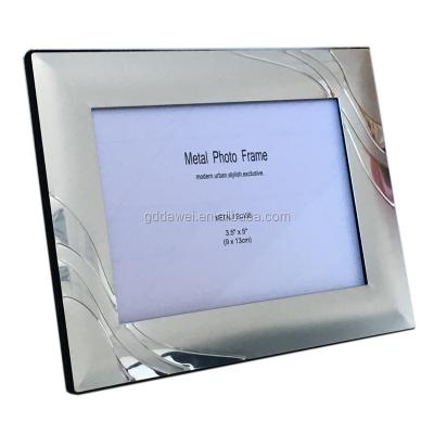 China Silver Metal 5x7 Photo Frame From Europe\North America Wholesale Manufacturer for sale