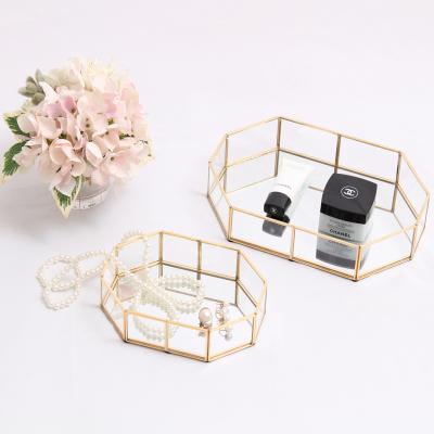 China Simple environmental materials and mirror fashionable rose gold metal glass serving tray for home decoration and wedding for sale