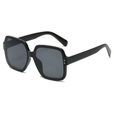 China Fashion sunglasses wholesale sunglasses latest square fashion style women summer sunglasses for sale