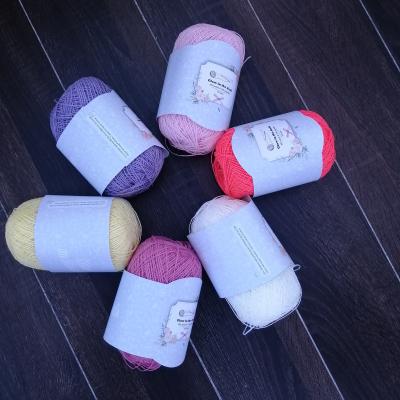 China 2021Hot Selling Manufacturer Fashion Glowing Yarn /Luminous And Reflective Yarn For Crochet Knitting Sweater for sale