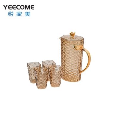 China Viable Kettle Drinkware Yeecome Brand Handle Fish Scale Plastic Gold Plated Transparent Water Jug Set With 4 Pcs Cup for sale