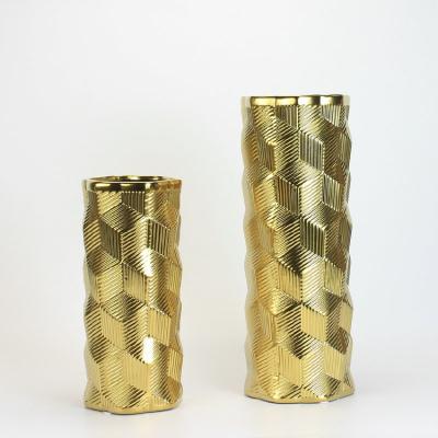 China Europe 3D Grid Nordic Gold Cylindrical Modern Ceramic Decor Table Luxury Flower Vase For Home Home for sale