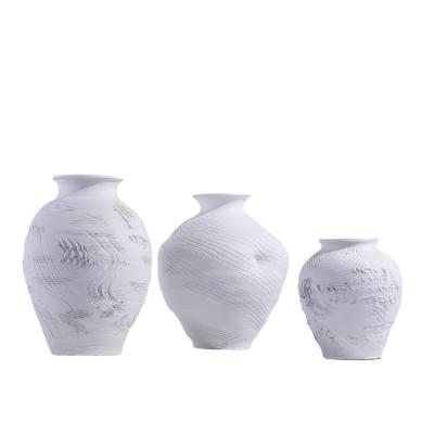 China Fascinating Natural Handmade Porzellan Vintage Minimalist Flower Vase Decoration for sale