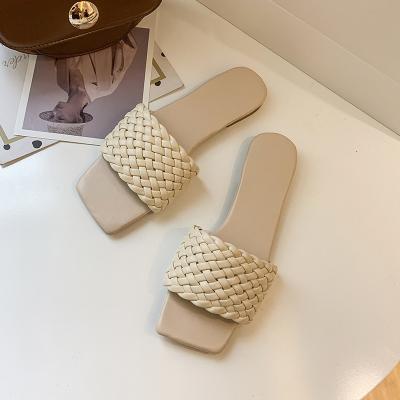 China Fashion Trend Women Temperament Slippers Braided Design Charm Open-toe Set Foot 2021 Flat Sandals Flip Flops Women Shoes Casual Vacation Beach for sale