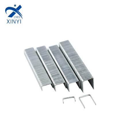 China Widely Use XINYI 20 Gauge A11/AT50 Hand Clip 140 Staples For Sofa Furniture Wood Staples for sale