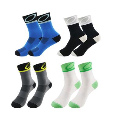 China Anti-Slip Socks Mens Sports Sports Boots Retraining Mens Gym Exercise Team Nylon Men Socks for sale