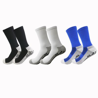 China Breathable Anti Smell Silicone Sweat Absorption Breathable Sports Socks For Both Men And Women for sale