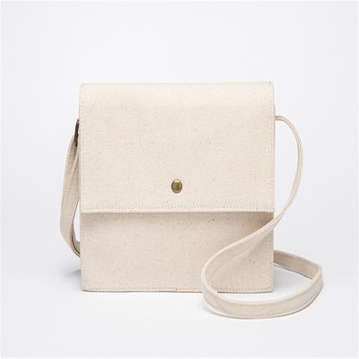 China New Texture Durable Women's Bag Retro Canvas Niche Style Shoulder Western Messenger Bag Tofu Bag for sale