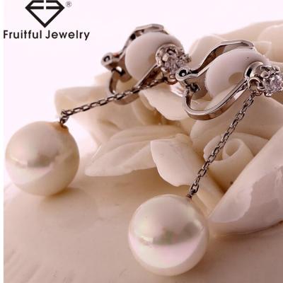 China Best Selling CLASSIC Fashion Silver Chain With White Rhinestone Pearl No Hole Women Girl Party Wear Jewelry Drop Earring for sale