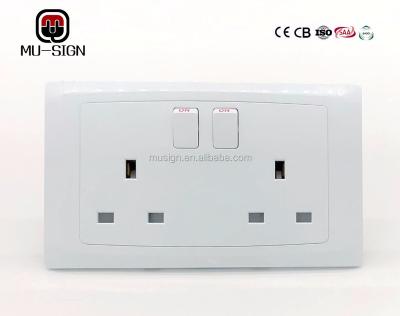 China Residential / General Purpose Double Wall Switch Socket 13A Africa for sale