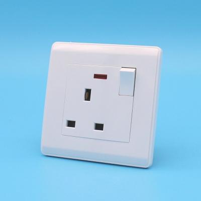 China Gahana Residential / General Purpose Multi Wall 13A Wall Switch Outlet Bristal Foc Socket for sale