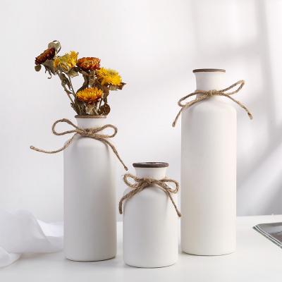 China Minimalist Modern White Ceramic Vase Set of 3 Ceramic Vases for Country Decoration Farmhouse Living Table Decor Home Flower Vase for sale