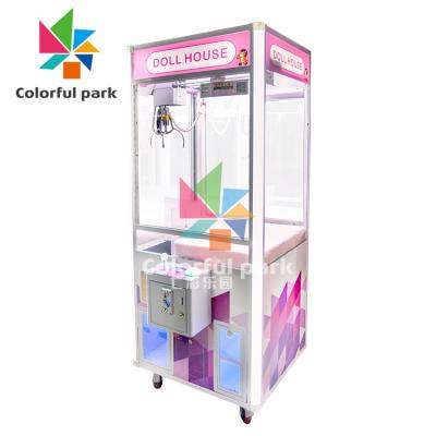 China Customisable Plug Type Colorful Park Mini Win Claw Machine Arcade Game Card System Coin Games Machines for sale