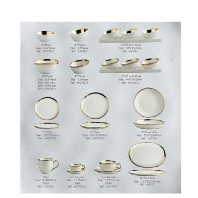 China Disposable Factory Direct Wholesale Reusable Gold Series Porcelain Round Shape Ceramic Dinnerware Set for sale