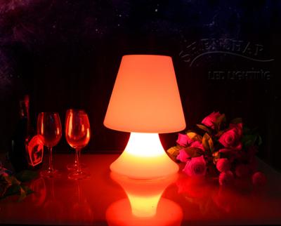 China Contemporary European Style Multi Function OEM Smart RGBW Remote Control Color Changing Portable Rechargeable USB LED Table Lamp for sale