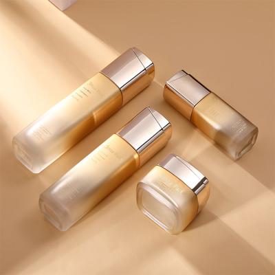 China Wholesale 40ml 100ml 120ml 50g Luxury Skin Care Empty Set Bottles Cosmetic Packaging Gold Luxury Cosmetic Packaging Set for sale