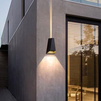 China Creative Garden Factory Direct Sales LED Garden Stair Wall Lamp Living Room Indoor Outdoor Aisle Through Bright Bedside Lamp for sale