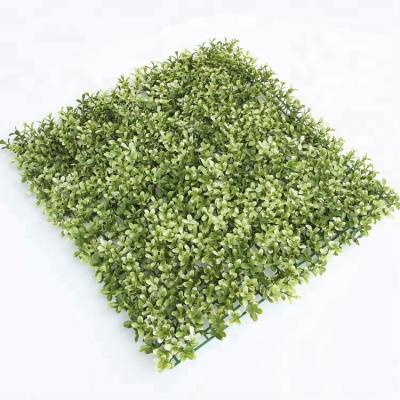 China Easily Assembled Artificial Green Grass Wall Of The Latest Design Extremely Dense Plastic Garden EW-028 Balcony For Sale for sale