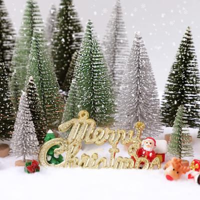 China Christmas Party Decoration Mini Christmas Trees Artificial Christmas Tree Bottle Brush Trees Christmas with Wooden Base for Home Table Craft Decorations for sale