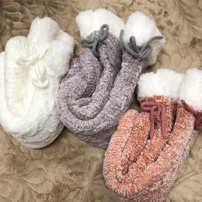 China New Women's Terry Warm Winter Carpet Socks Breathable Floor Socks Christmas Gifts Socks for sale