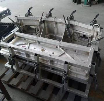 China Custom Size and Logo Rotational Aluminum Mold Customized Rotary Forming Mould for sale