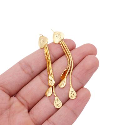 China Fashionable modern simple popular circle taseel minimalistic trend earrings metal with 18k gold plated women earring jewelry wholesale for sale