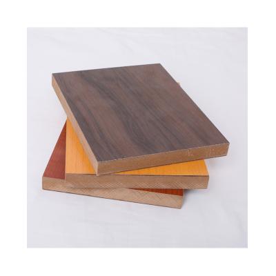 China 12mm 15mm 18mm Moisture Proof Hot Selling Melamine Faced MDF Board for sale