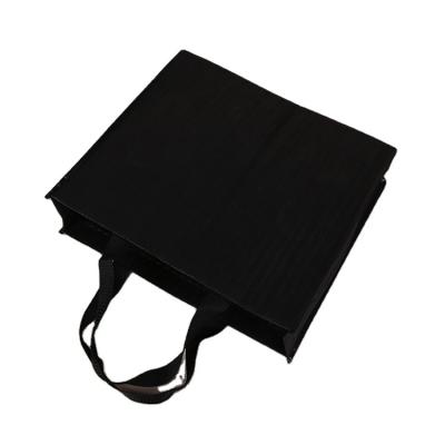 China Eco - Friendly Custom Waterproof Heat Seal Laminated Non Woven Bag With Handles for sale