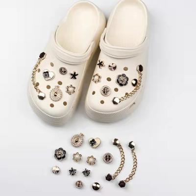 China Custom Clog Charm New Set Designer Croc Charm Croc Decorative Metal Flashing Diy Hot Selling Senior Diamond Designer Croc Charm Shoe Wholesale for sale