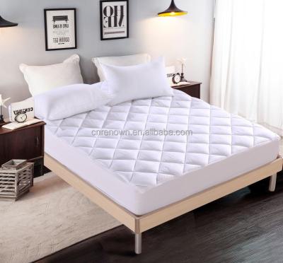 China Hot Selling Eco-friendly Quality Single/Full/Queen/King Bedding Skirt Polyester Bed Fitted Topper Mattress Protector for sale