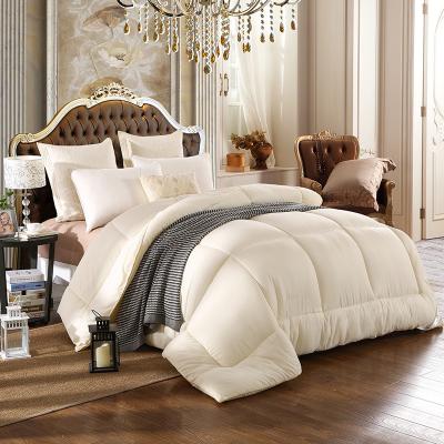 China Luxury Hotel Comforter Bedding Set Microfiber Comforter Sustainable Polyester Comforter For Bedroom for sale