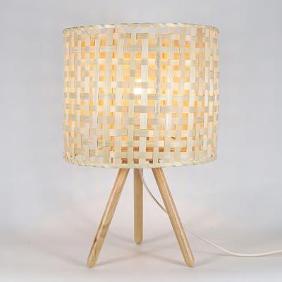 China Modern Simple Modern Fashionable Bamboo Style Study Table Lamp for sale