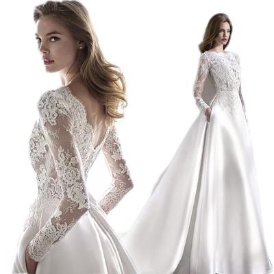 China Anti-Wrinkle Fashionable Women's Dress Customized Vintage Satin Lace Slimming Fashion Bride Long Sleeve Halter Tail Wedding Dresses for sale