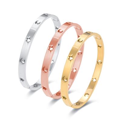 China 2022 New Brand CLASSIC 2022 Heart Men Women Stainless Steel Cuff Simple Hollow Bracelet Bangles Wedding Party Charm Bracelets Jewelry for sale