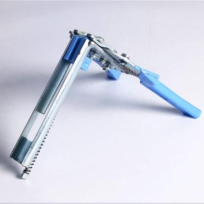 China Farms Wholesale Price M Nail Clamp Pliers Ring Wire Cage Clips Tool Animal Manual Chicken Cage Wire Mesh Fencing Plier for sale