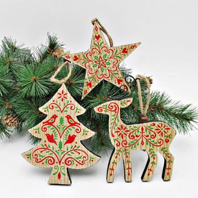 China 100% New Product Handmade Colorful Pattern Christmas Tree Decoration Wooden Hanging Ornaments For Xmas Holiday Season Decor for sale