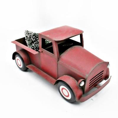 China 100% Handmade Wholesale Metal Vintage Rustic Antique Red Christmas Decorative Trucks With Christmas Tree Novelty Gifts Home Decor for sale