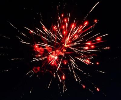 Chine 100 coups de feu en plein air gâteau gâteau feu d'artifice chinois pour célébrer à vendre