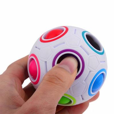 China Simple PVC Reliever Rainbow Magic Ball Starlightse Toy Anti Stress Figet Toys for sale