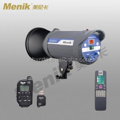 China Photography Shooting Menik W Series Portable Outdoor Studio Flash Light With Power Pack for sale