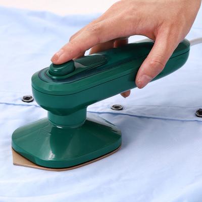 China Constant Temperature Good Design Small Power Fast Heating Steam Iron With Tank for sale