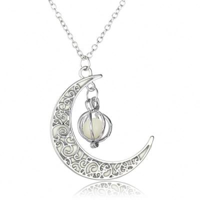 China Fashion Moon Pumpkin Pendant Necklace Christmas Halloween Jewelry Hot-selling Luminous Stone Necklaces Europe and America for sale