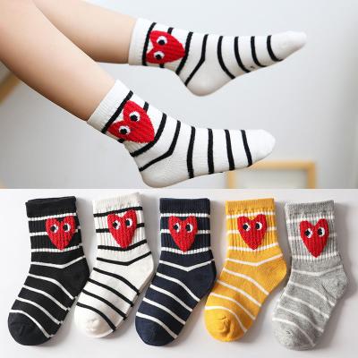 China Different Colors Babies Heart Stocking Kids Socks Breathable Medium Kids Printed Cotton Stock for sale