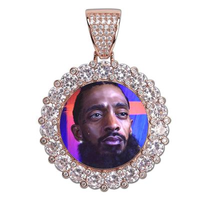 China Hiphop Personalized Iced Out Cubic Zircon Picture Frame Paved Necklace Custom Photo Pendant Necklace Family Girlfriend Gift for sale