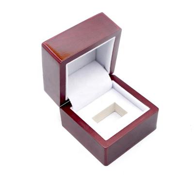 China Wooden Wooden Championship Ring Display Boxes for sale