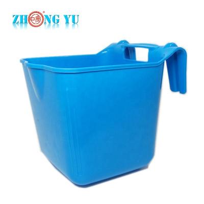 China Food grade; Thick wall construction; 13L Impact Resistant Portable Plastic Hook Over Feeders Drinkers For Sheep, Pig, Lamb, Cow, Goat, Calf, Horse for sale