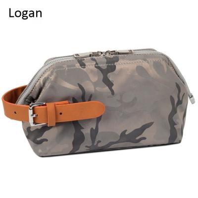 China Convenient High Quality Hanging Dopp Bag Men Travel Toiletry Bag Large for sale